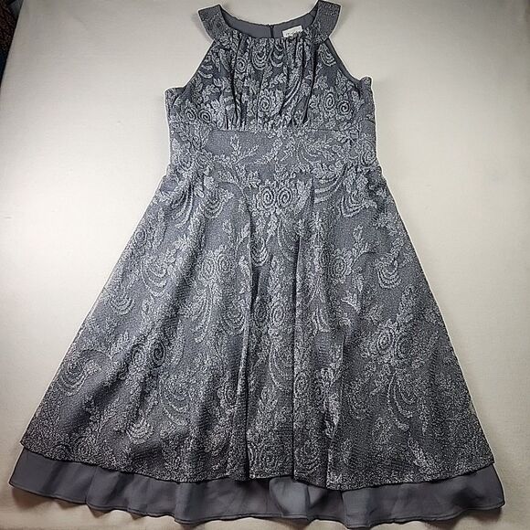 J. Taylor Silver Halter Party Dress Size 14 Floral Lace Shimmer Gathered Waist - Picture 1 of 11